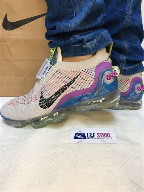 Over 0 VaporMax (4) 